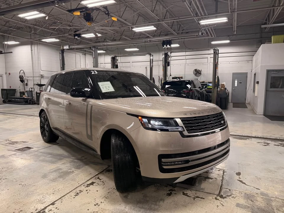 2023 Land Rover Range Rover L460 - Image 3 of 20