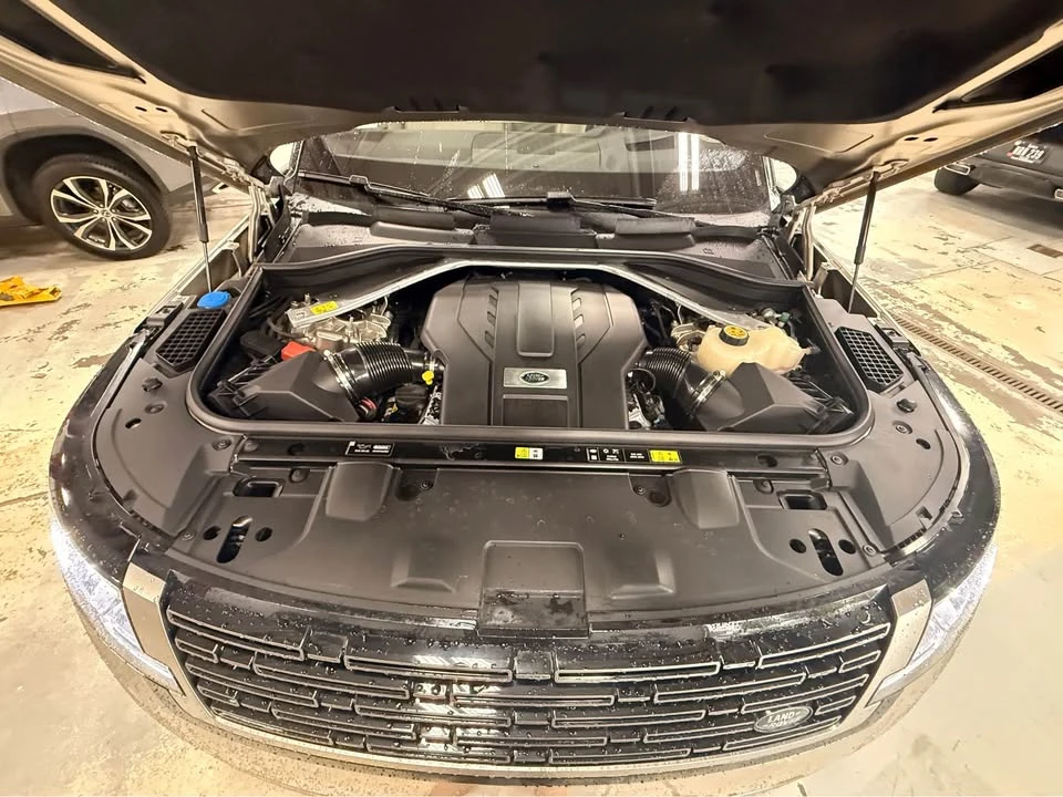 2023 Land Rover Range Rover L460 - Image 9 of 20
