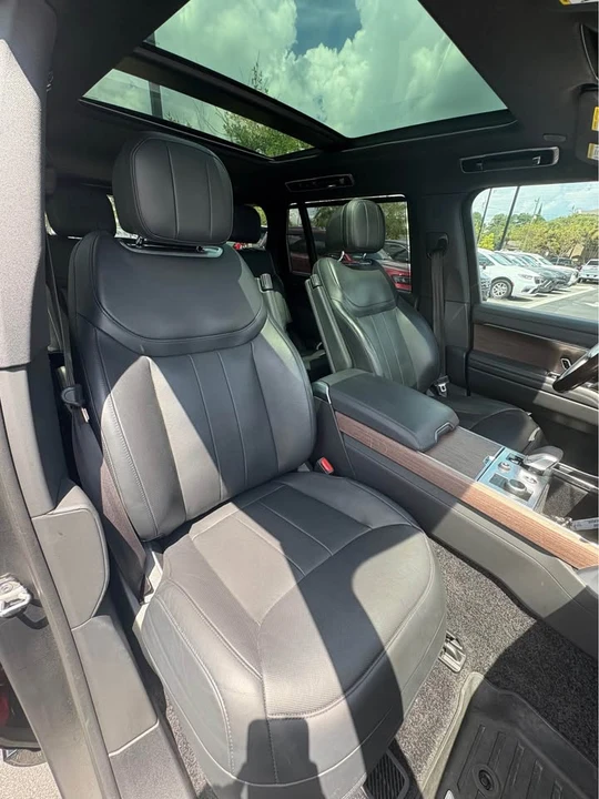 2023 Land Rover Range Rover L460 - Image 12 of 14