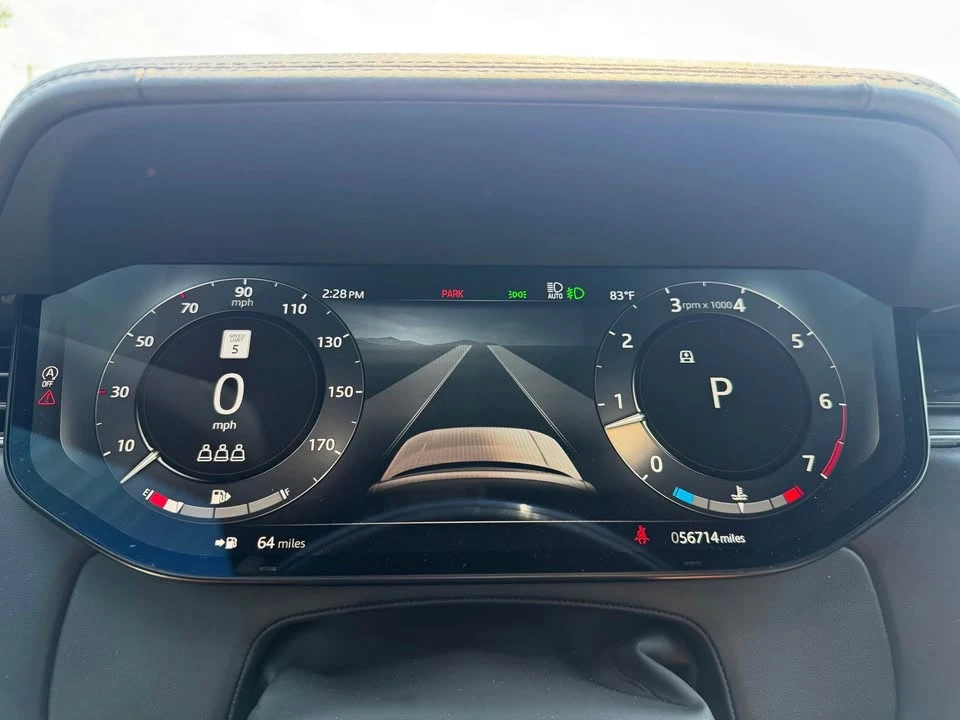 2023 Land Rover Range Rover L460 - Image 11 of 15