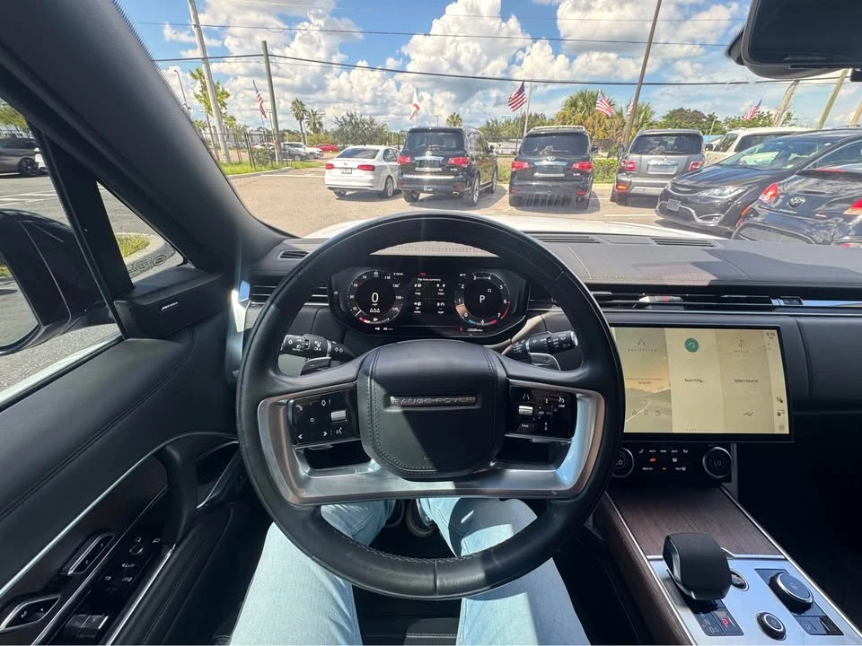 2023 Land Rover Range Rover L460 - Image 11 of 20