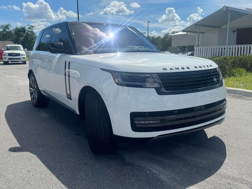 2023 Land Rover Range Rover L460 - Image 3 of 20