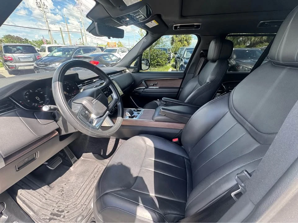 2023 Land Rover Range Rover L460 - Image 10 of 20