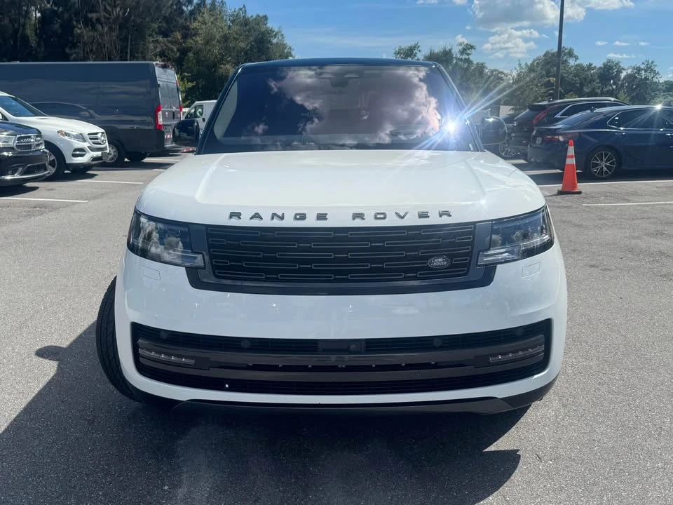 2023 Land Rover Range Rover L460 - Image 2 of 20