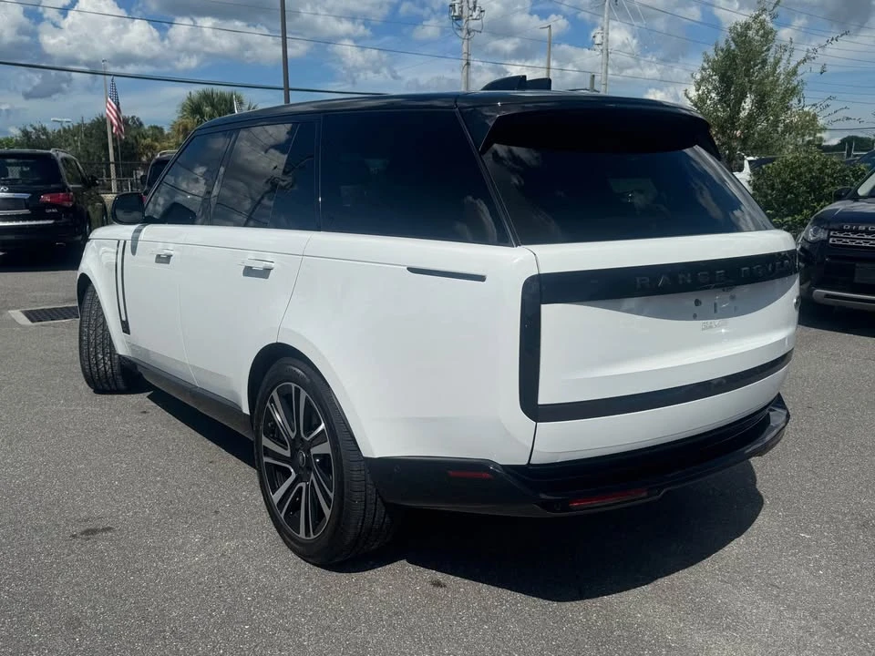 2023 Land Rover Range Rover L460 - Image 8 of 20