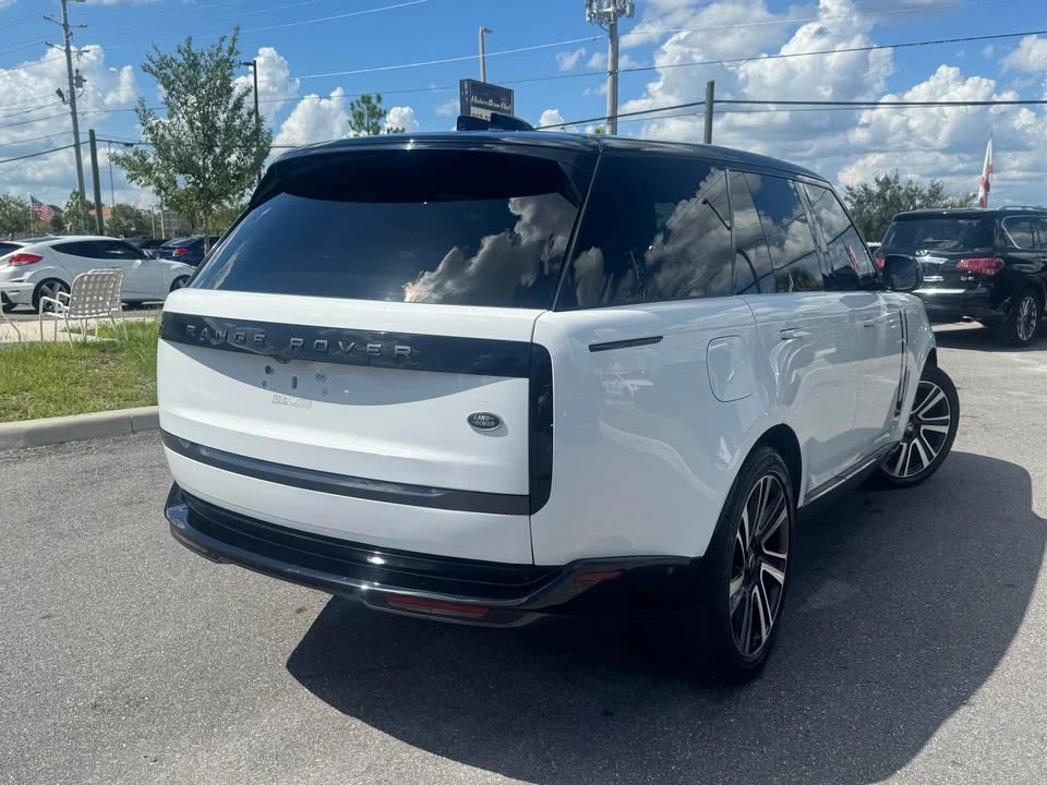 2023 Land Rover Range Rover L460 - Image 5 of 20