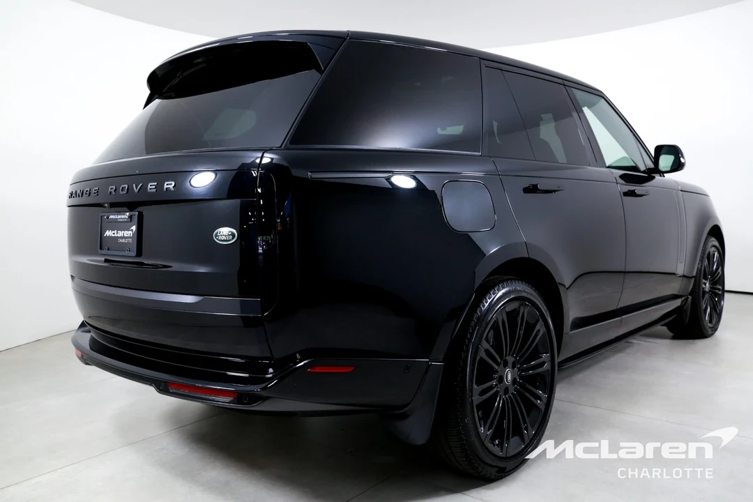 2023 Land Rover Range Rover L460 - Image 8 of 12