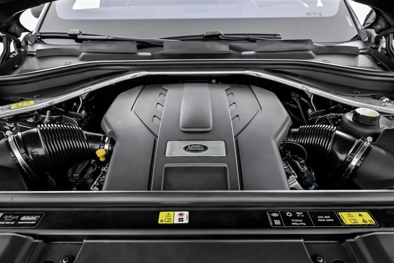 2023 Land Rover Range Rover L460 - Image 17 of 21
