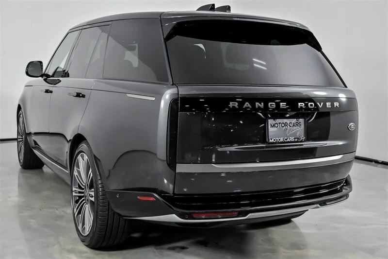 2023 Land Rover Range Rover L460 - Image 10 of 12