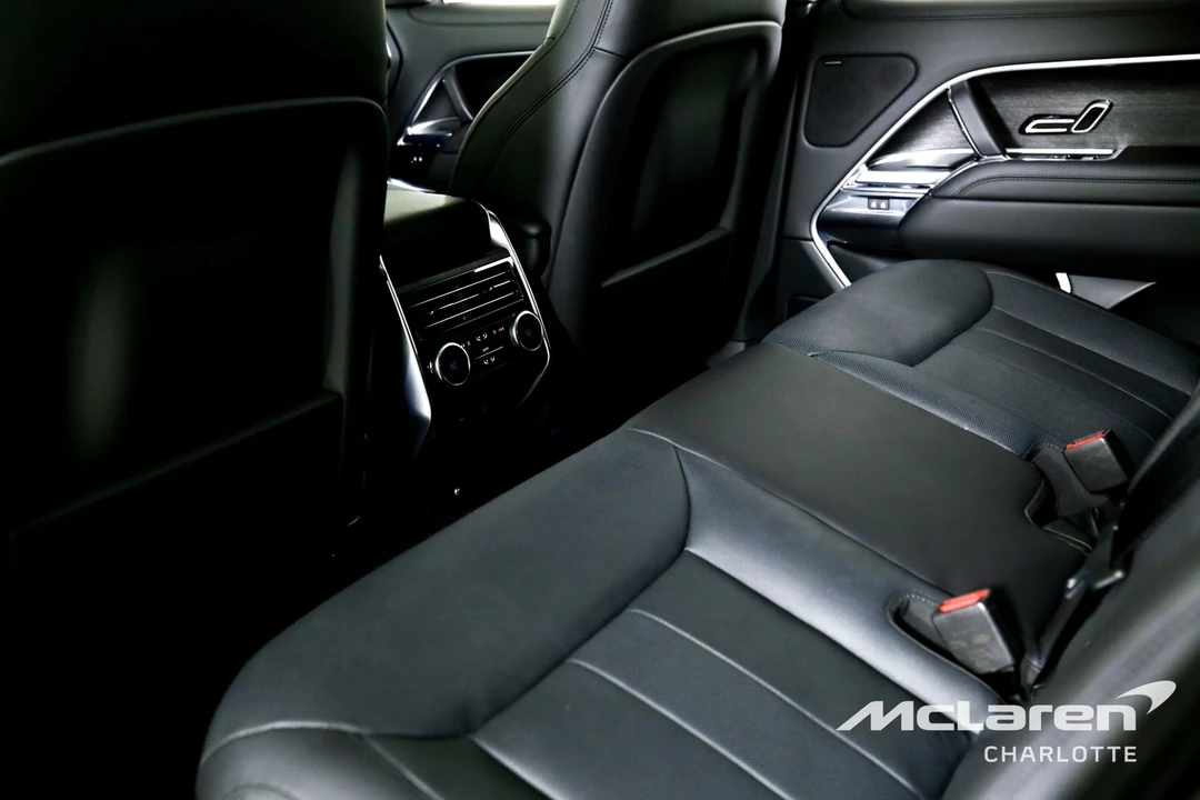 2023 Land Rover Range Rover L460 - Image 19 of 21