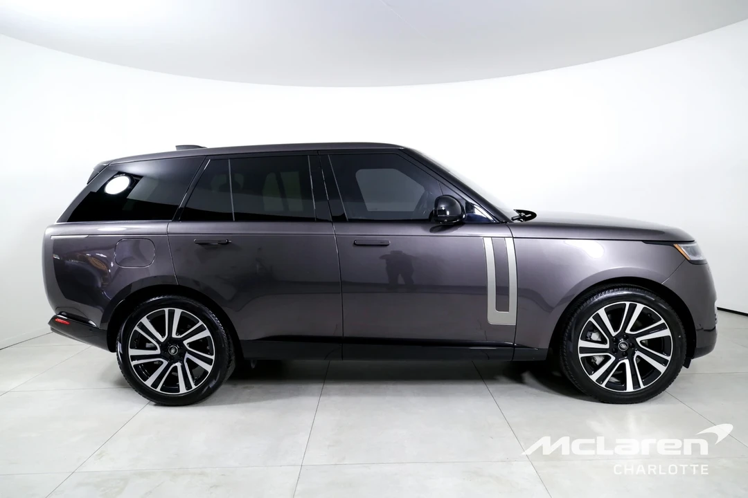 2023 Land Rover Range Rover L460 - Image 9 of 21