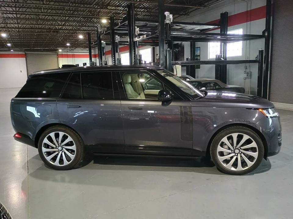 2023 Land Rover Range Rover L460 - Image 6 of 12