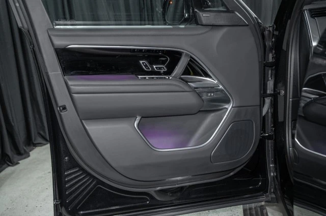 2023 Land Rover Range Rover L460 - Image 9 of 12