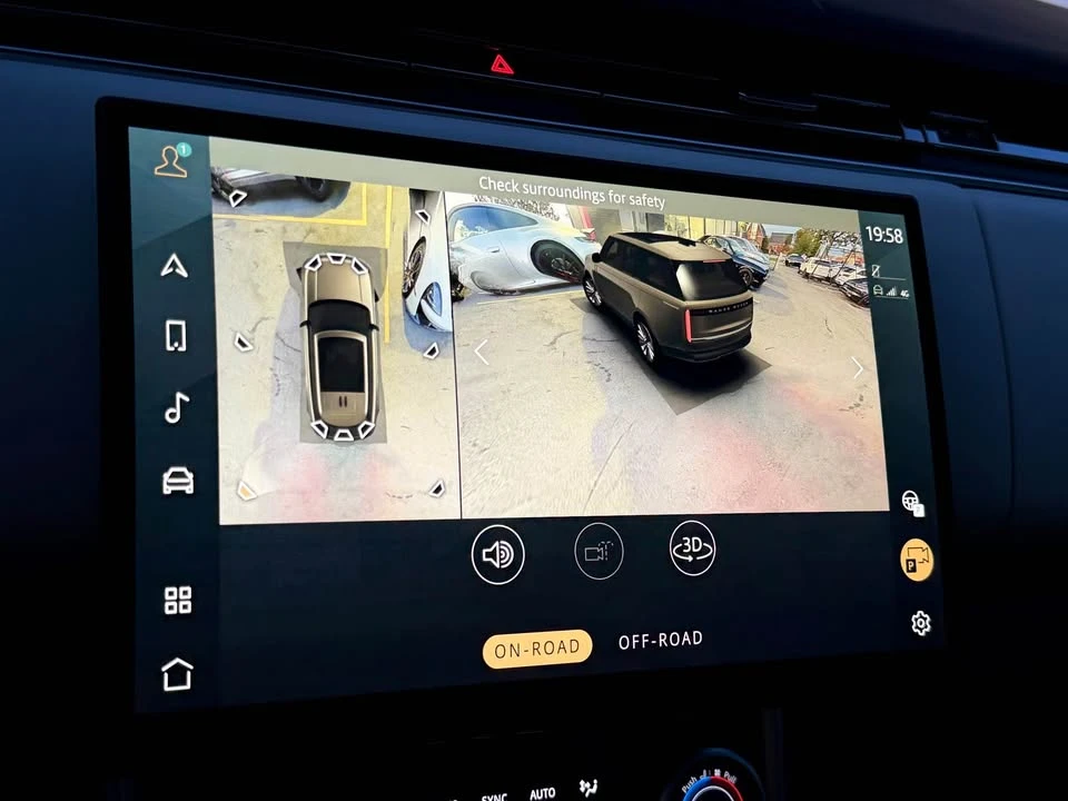 2023 Land Rover Range Rover L460 - Image 16 of 20