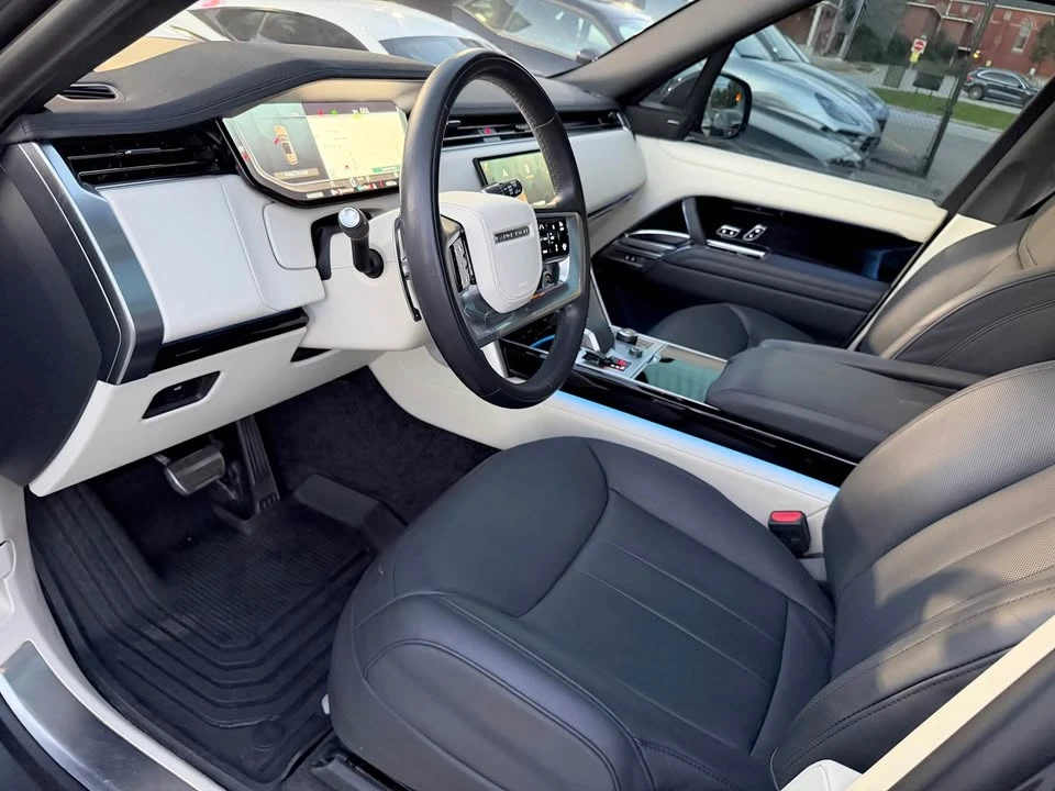 2023 Land Rover Range Rover L460 - Image 8 of 20