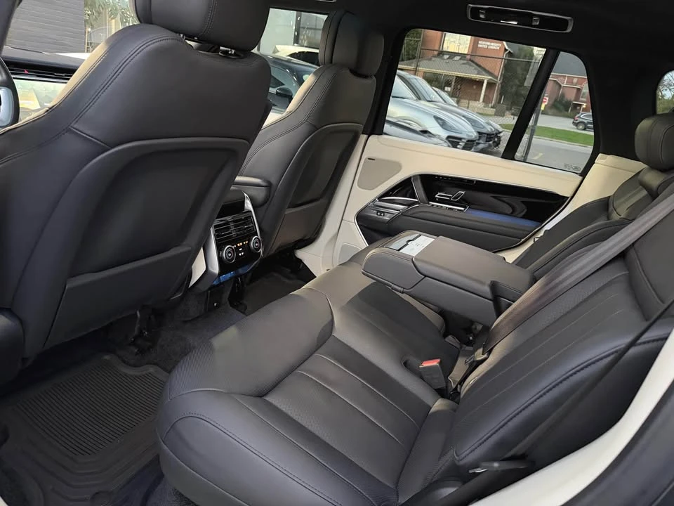 2023 Land Rover Range Rover L460 - Image 10 of 20