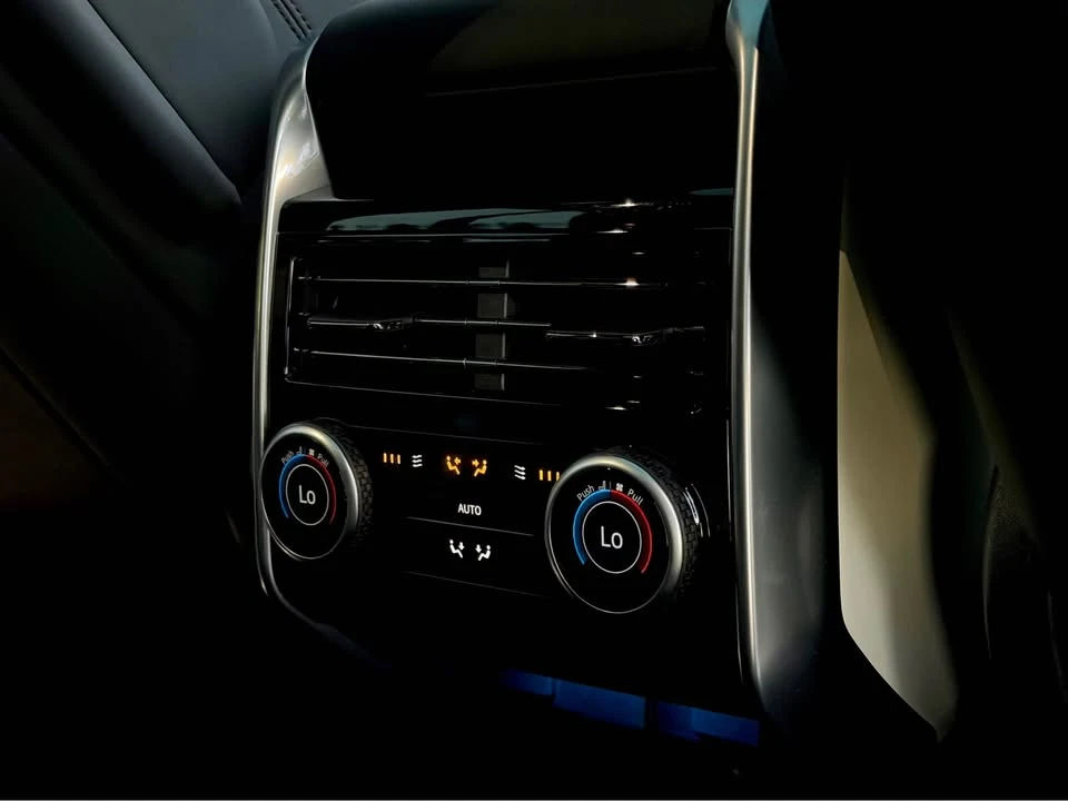 2023 Land Rover Range Rover L460 - Image 13 of 20