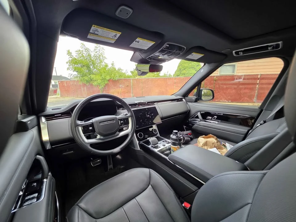 2023 Land Rover Range Rover L460 - Image 13 of 16