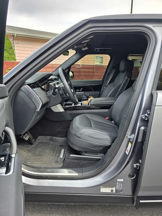 2023 Land Rover Range Rover L460 - Image 14 of 16
