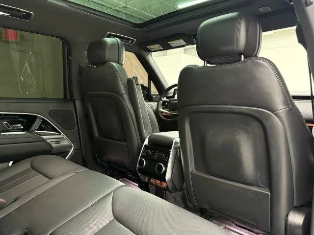 2023 Land Rover Range Rover L460 - Image 15 of 21