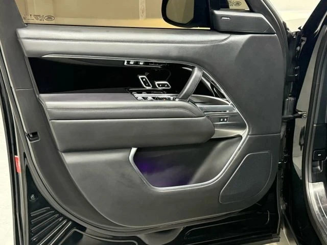 2023 Land Rover Range Rover L460 - Image 21 of 21
