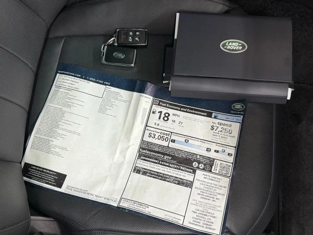 2023 Land Rover Range Rover L460 - Image 3 of 21