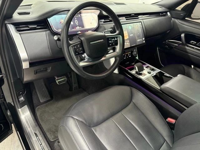 2023 Land Rover Range Rover L460 - Image 11 of 12