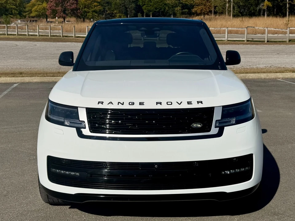 2023 Land Rover Range Rover L460 - Image 5 of 12