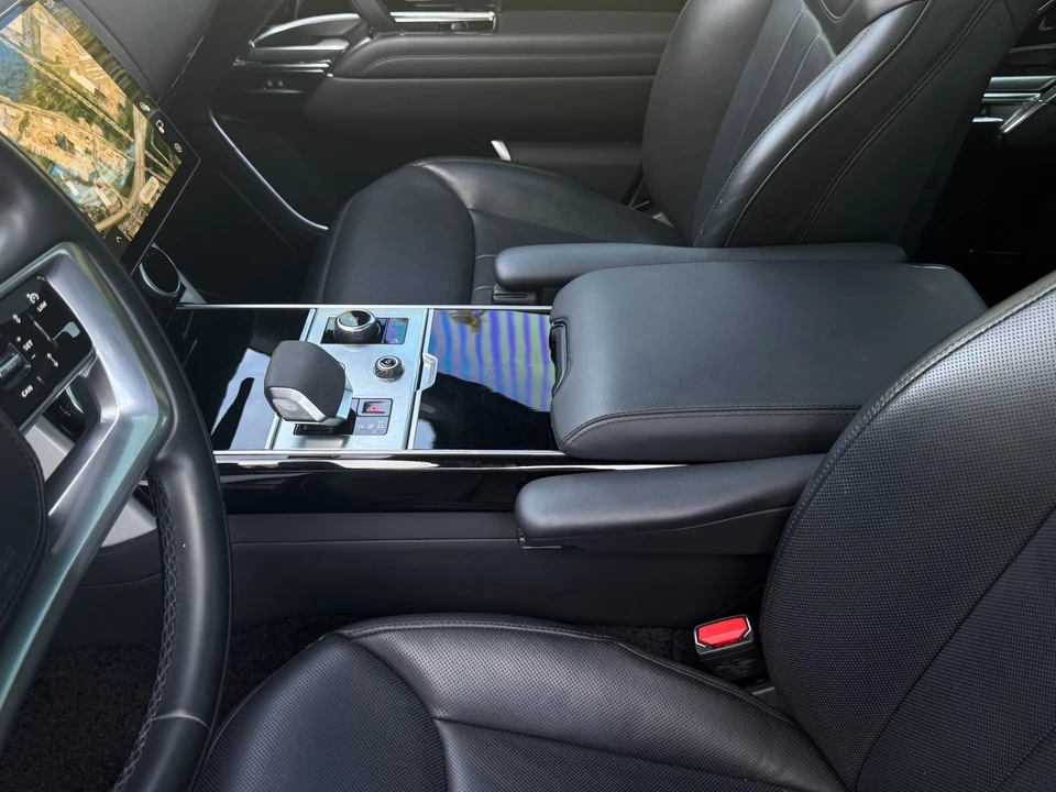 2023 Land Rover Range Rover L460 - Image 12 of 12