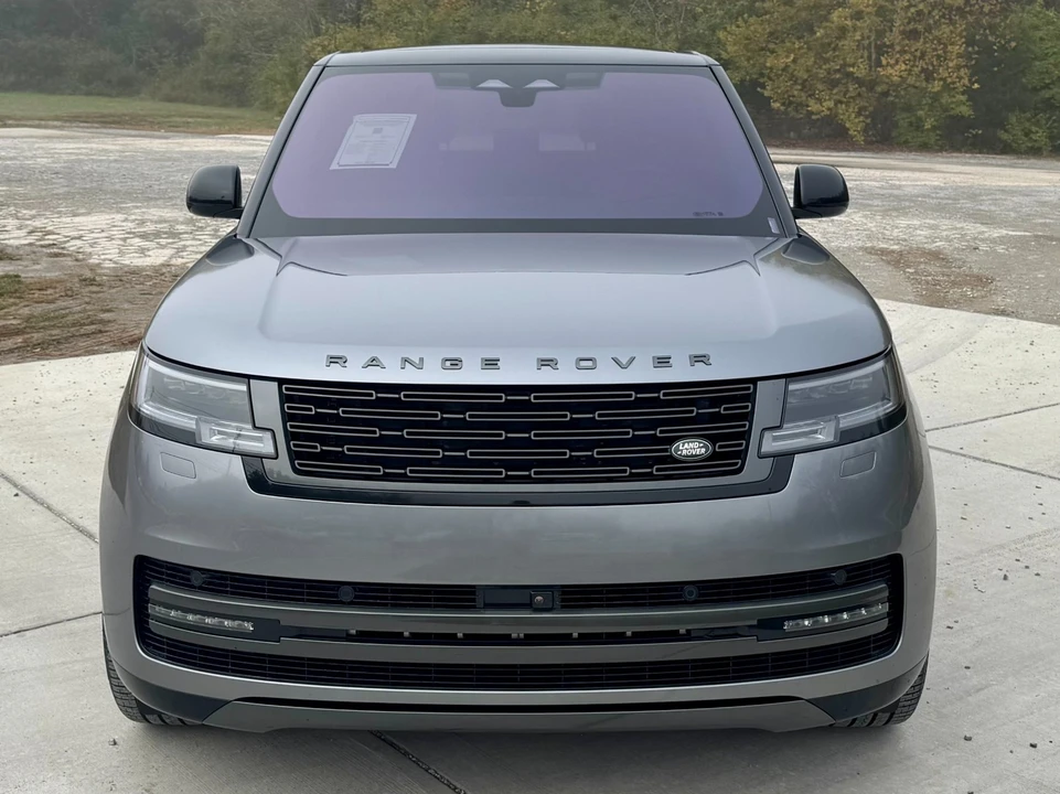 2023 Land Rover Range Rover L460 - Image 5 of 12