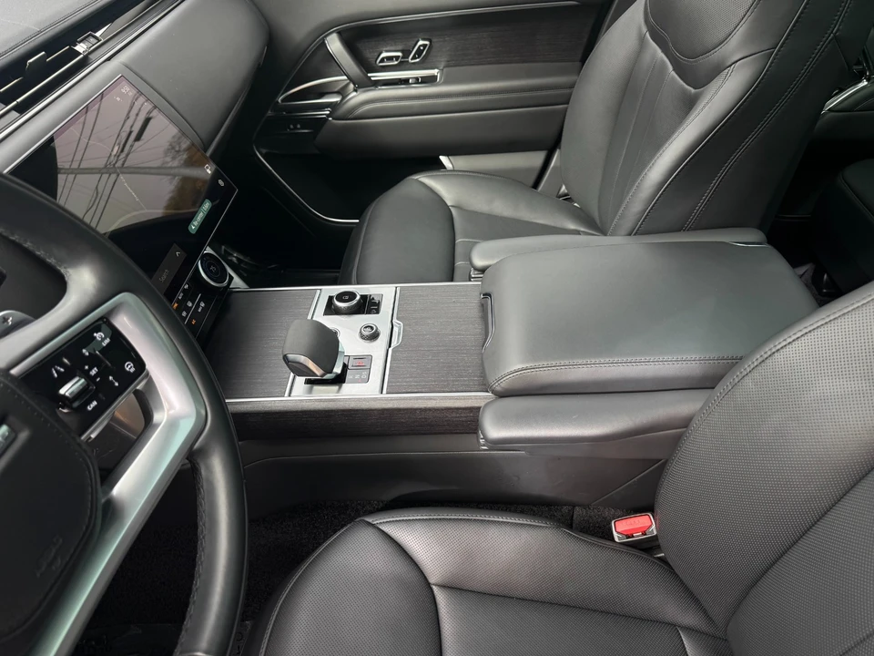 2023 Land Rover Range Rover L460 - Image 12 of 12