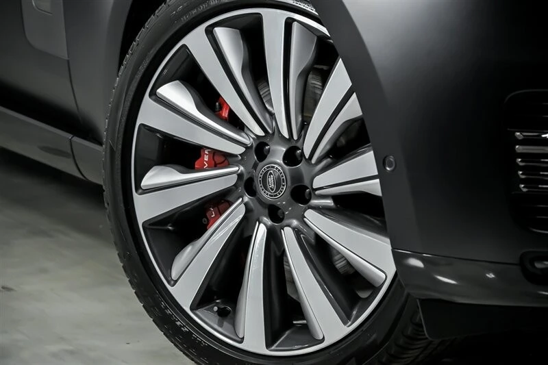 2023 Land Rover Range Rover L460 - Image 4 of 12