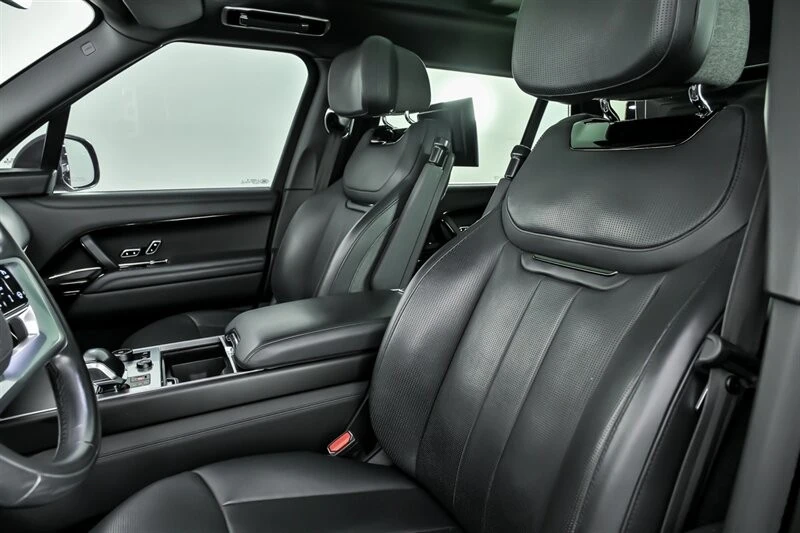 2023 Land Rover Range Rover L460 - Image 22 of 31