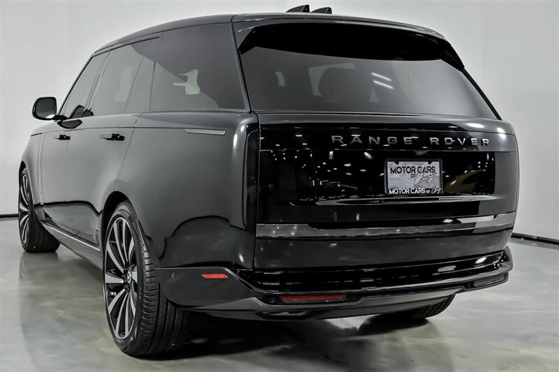2023 Land Rover Range Rover L460 - Image 10 of 21