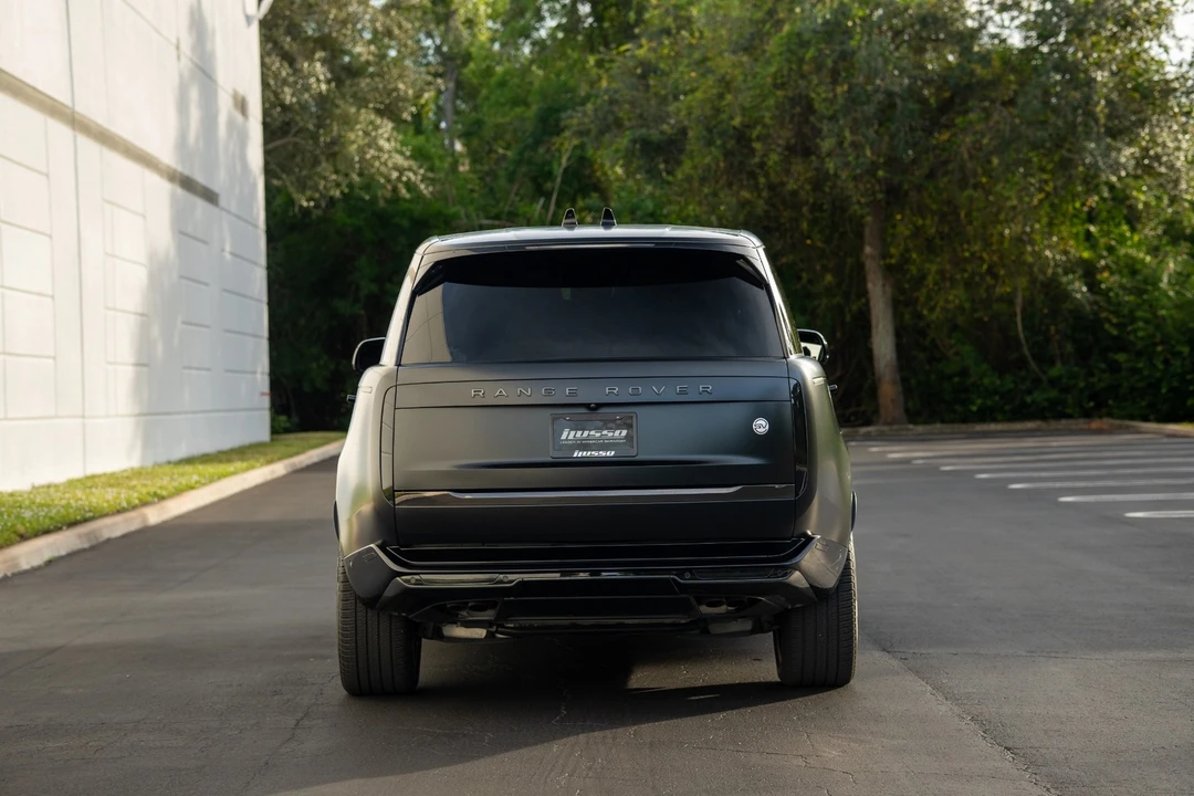 2023 Land Rover Range Rover L460 - Image 4 of 12