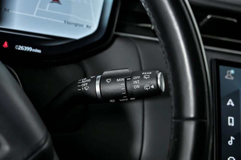 2023 Land Rover Range Rover L460 - Image 26 of 31