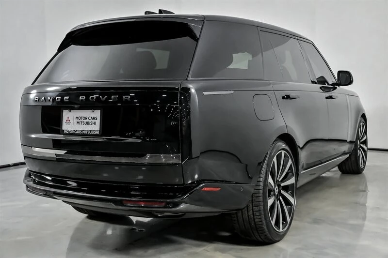 2023 Land Rover Range Rover L460 - Image 9 of 31