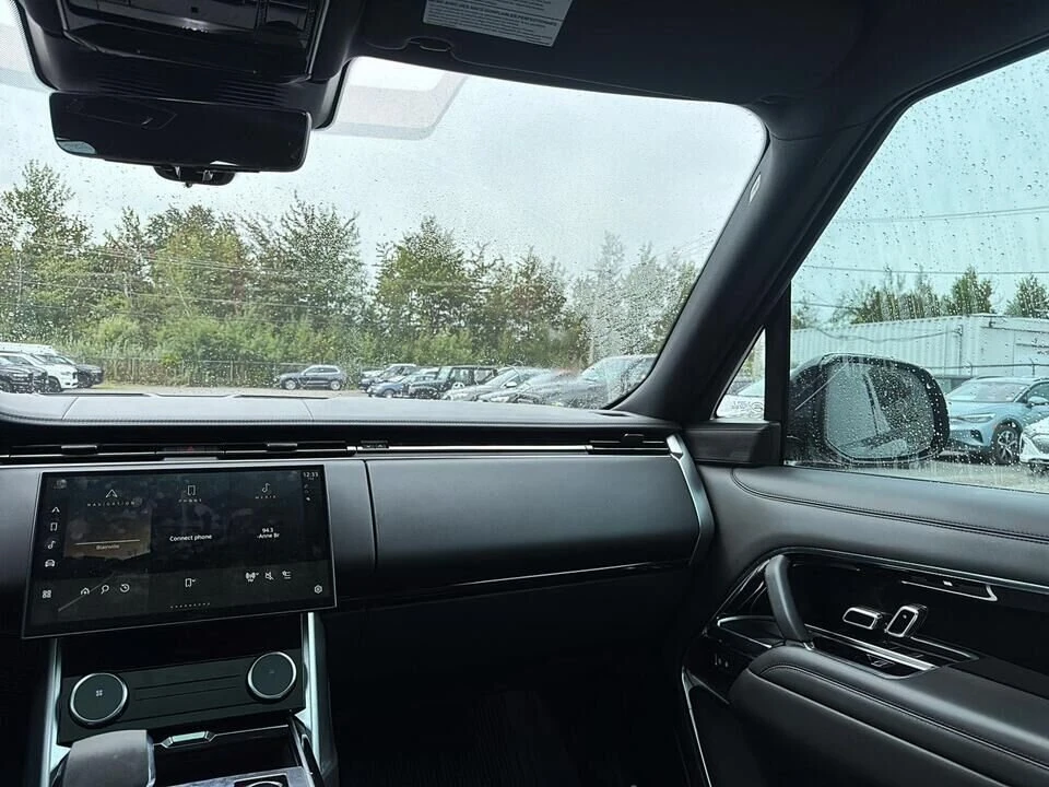 2023 Land Rover Range Rover L460 - Image 15 of 20