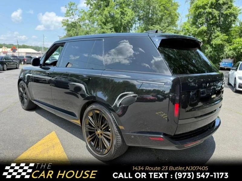 2023 Land Rover Range Rover L460 - Image 3 of 12