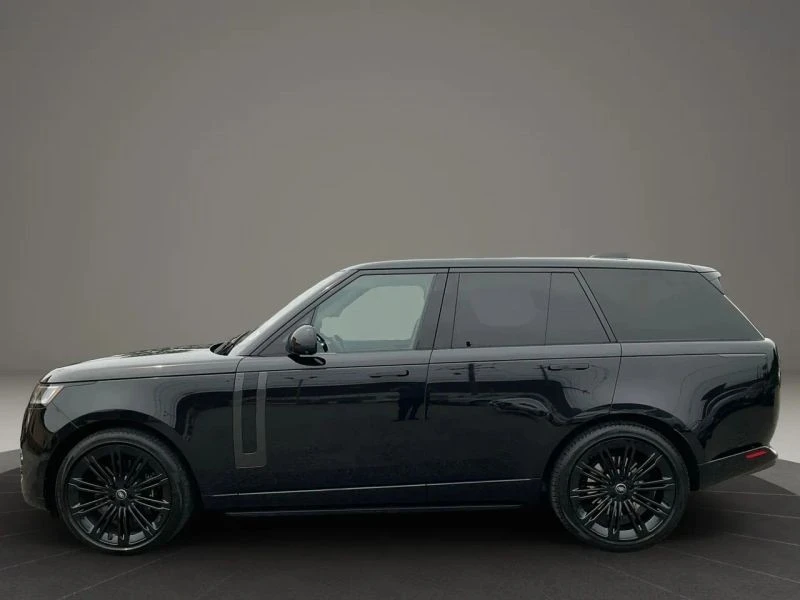 2023 Land Rover Range Rover L460 - Image 3 of 12