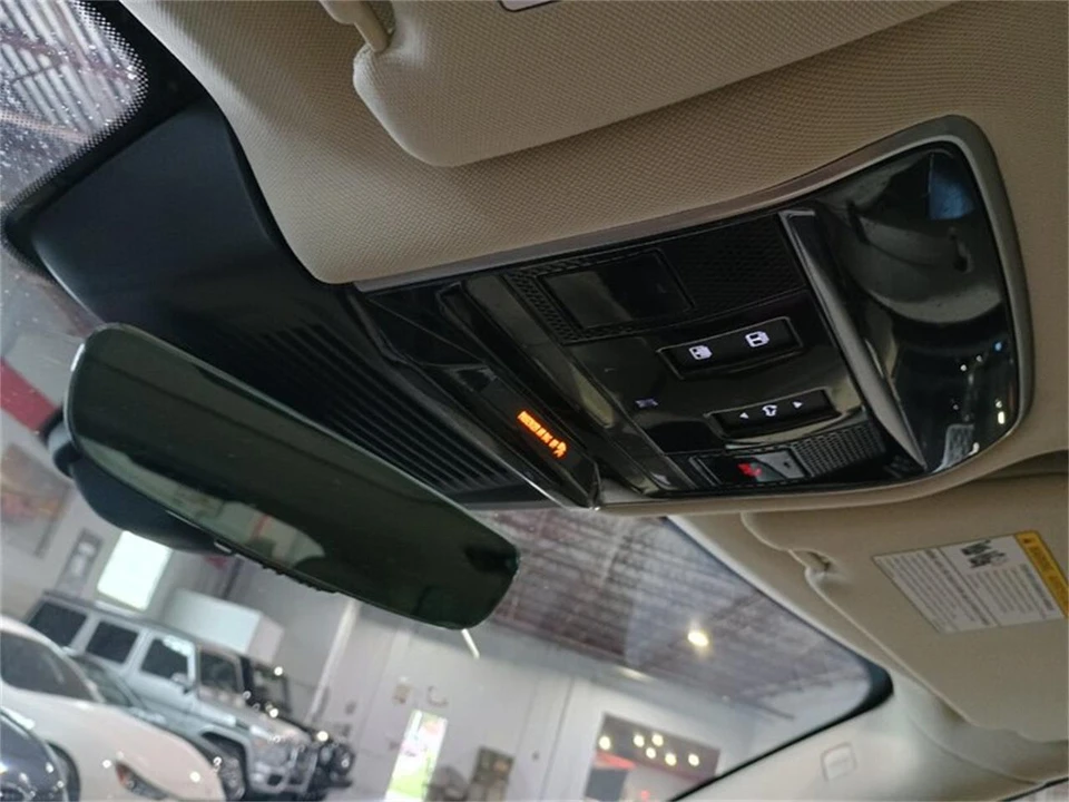 2023 Land Rover Range Rover L460 - Image 27 of 31