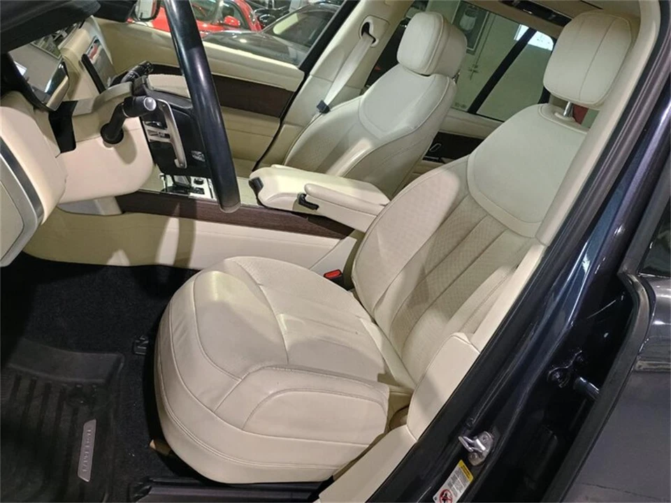 2023 Land Rover Range Rover L460 - Image 15 of 31