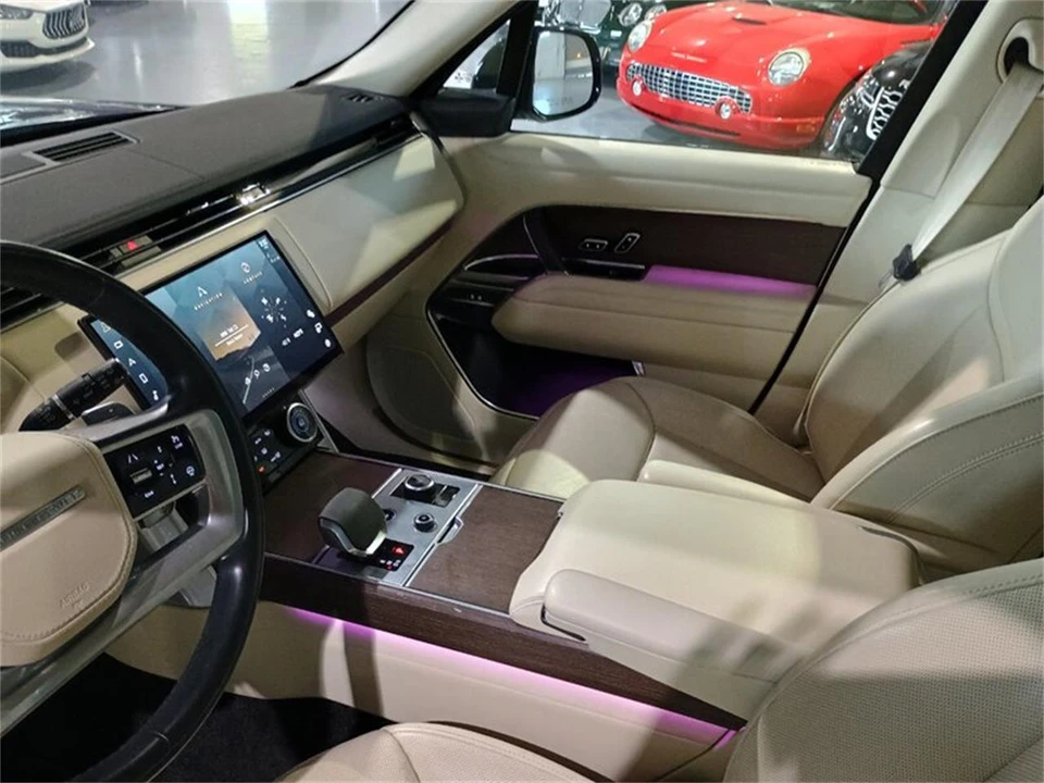 2023 Land Rover Range Rover L460 - Image 21 of 31