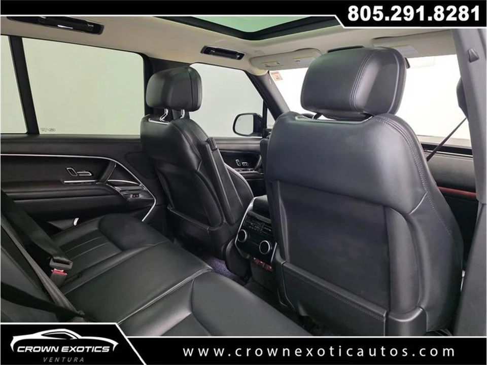 2023 Land Rover Range Rover L460 - Image 16 of 31