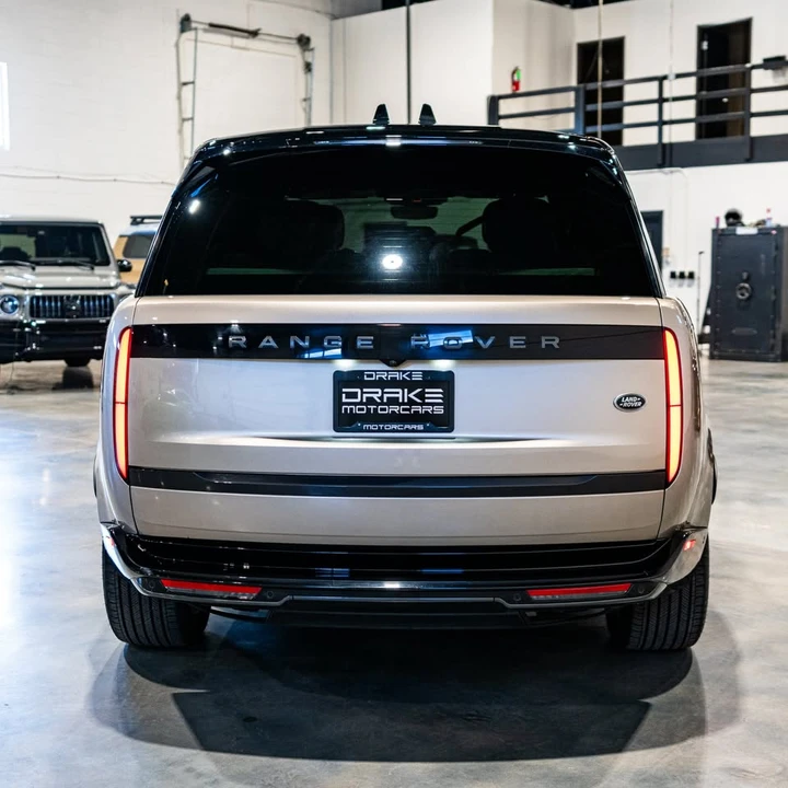 2023 Land Rover Range Rover L460 - Image 4 of 20