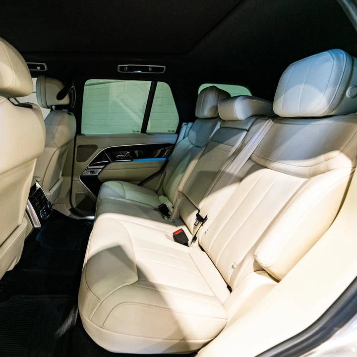 2023 Land Rover Range Rover L460 - Image 17 of 20