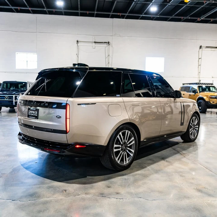 2023 Land Rover Range Rover L460 - Image 5 of 20