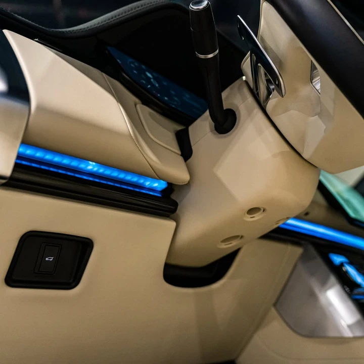 2023 Land Rover Range Rover L460 - Image 10 of 20