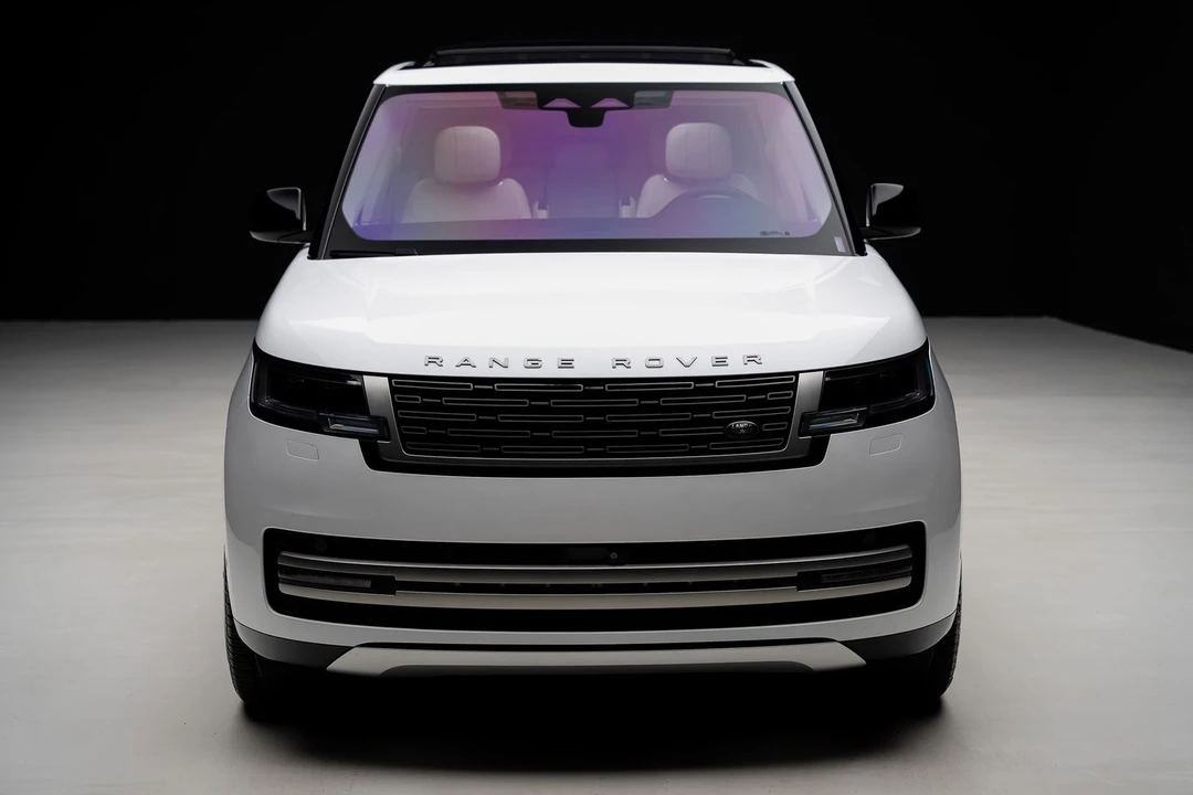 2023 Land Rover Range Rover L460 - Image 6 of 31