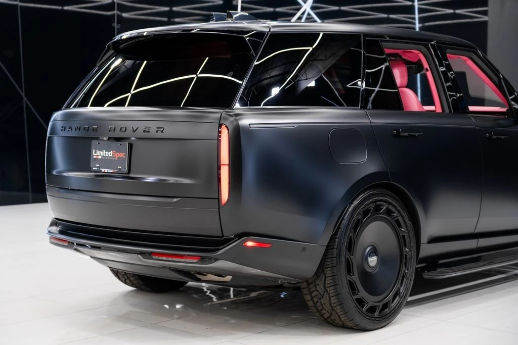 2023 Land Rover Range Rover L460 - Image 16 of 31